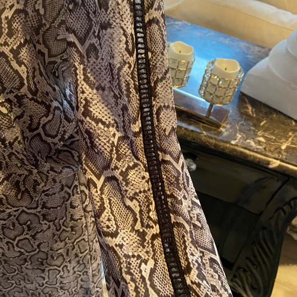 Matching Set - Picture 3 of 7